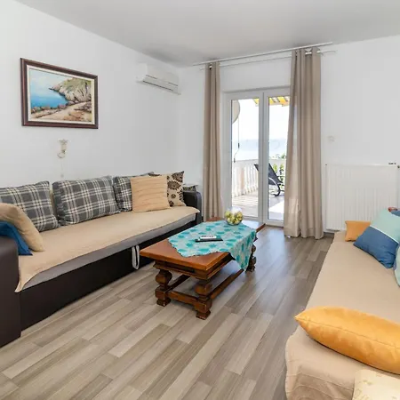 Apartamento Fuer 6 Personen Mit Panoramablick Aufs By Interhome *