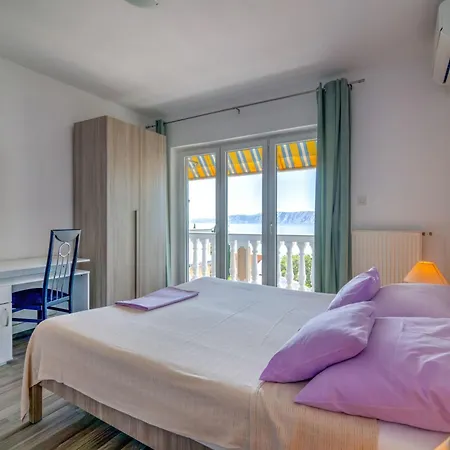 Apartamento Fuer 6 Personen Mit Panoramablick Aufs By Interhome