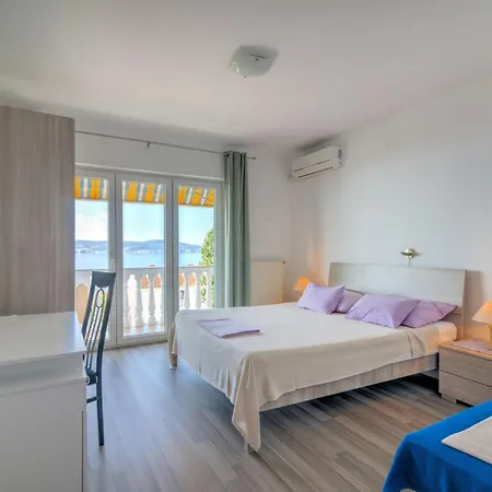 Fuer 6 Personen Mit Panoramablick Aufs By Interhome Apartamento *