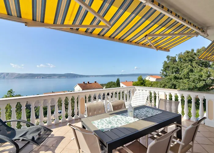 Apartamento Fuer 6 Personen Mit Panoramablick Aufs By Interhome Novi Vinodolski