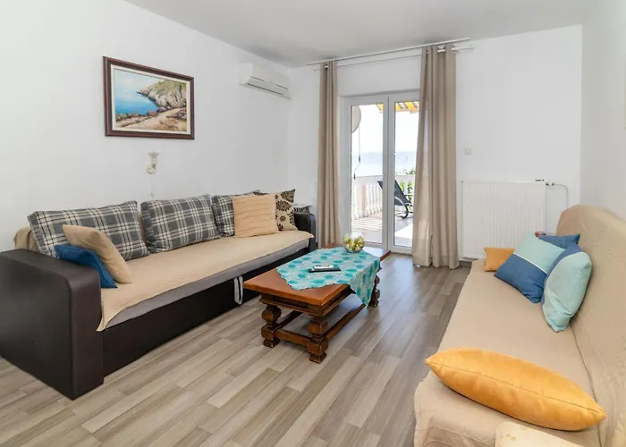 Apartamento Fuer 6 Personen Mit Panoramablick Aufs By Interhome *