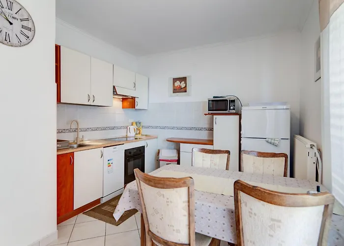 Fuer 6 Personen Mit Panoramablick Aufs By Interhome